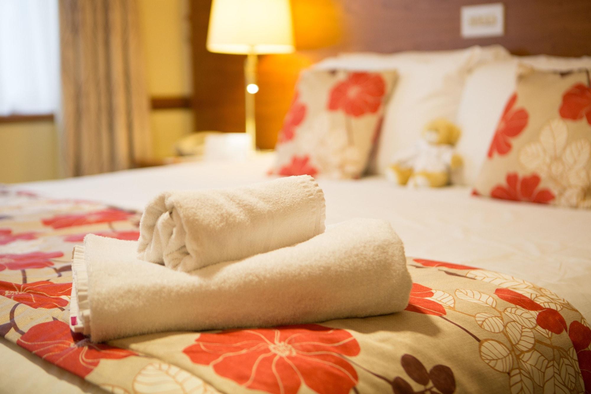 Best Western Gables Hotel Falfield Ngoại thất bức ảnh